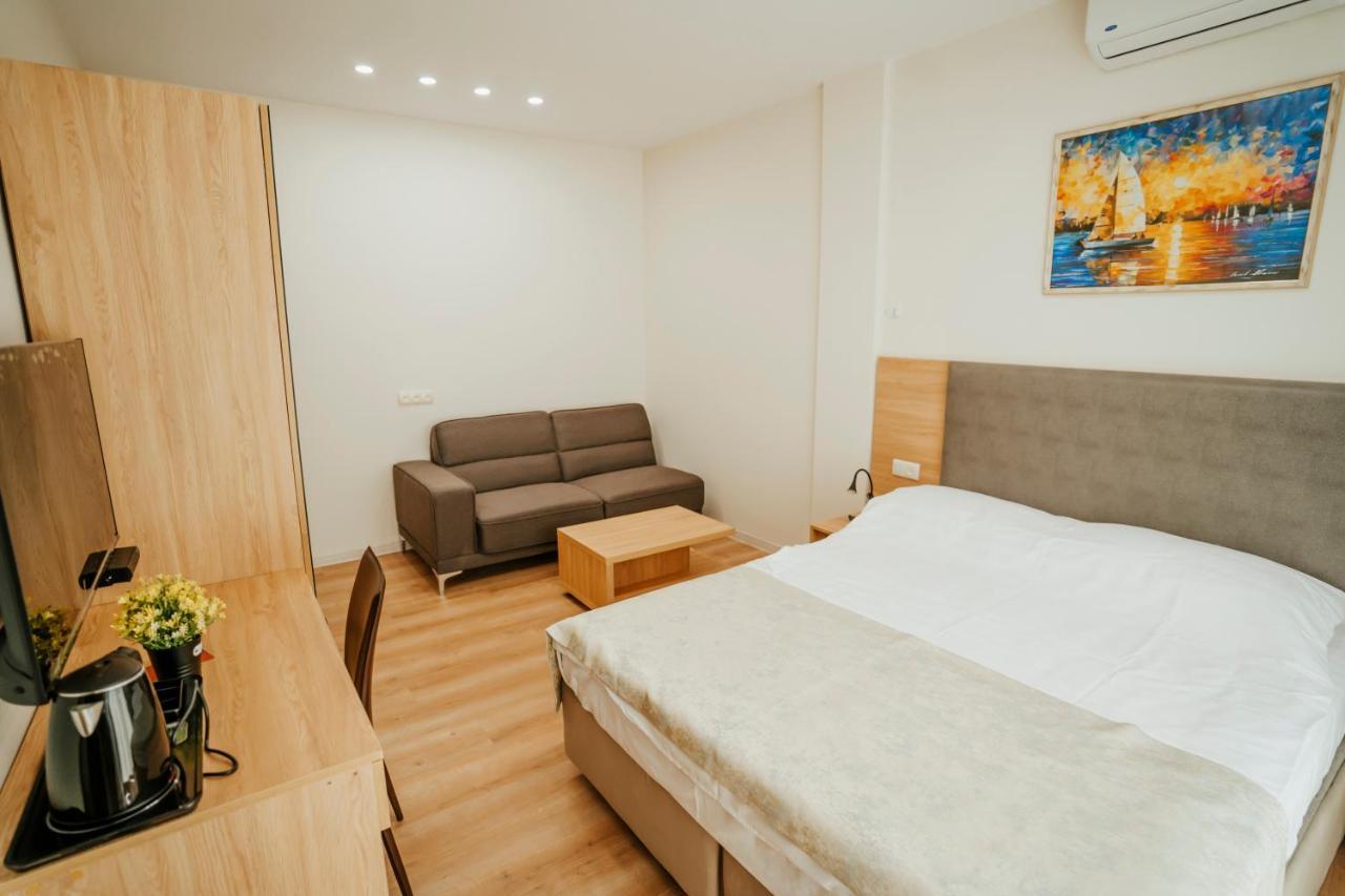West Apart Hotel Batumi Eksteriør billede