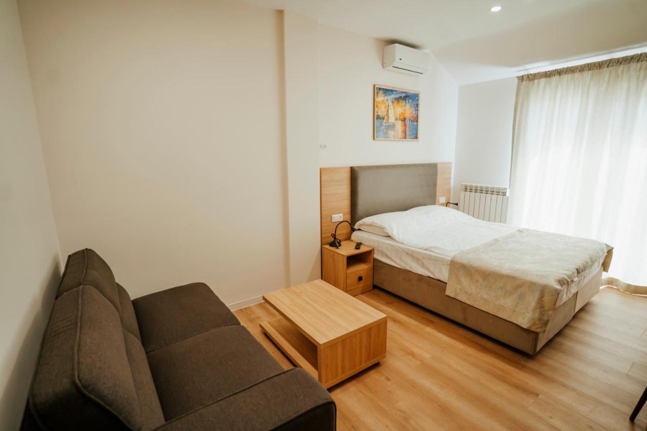 West Apart Hotel Batumi Eksteriør billede